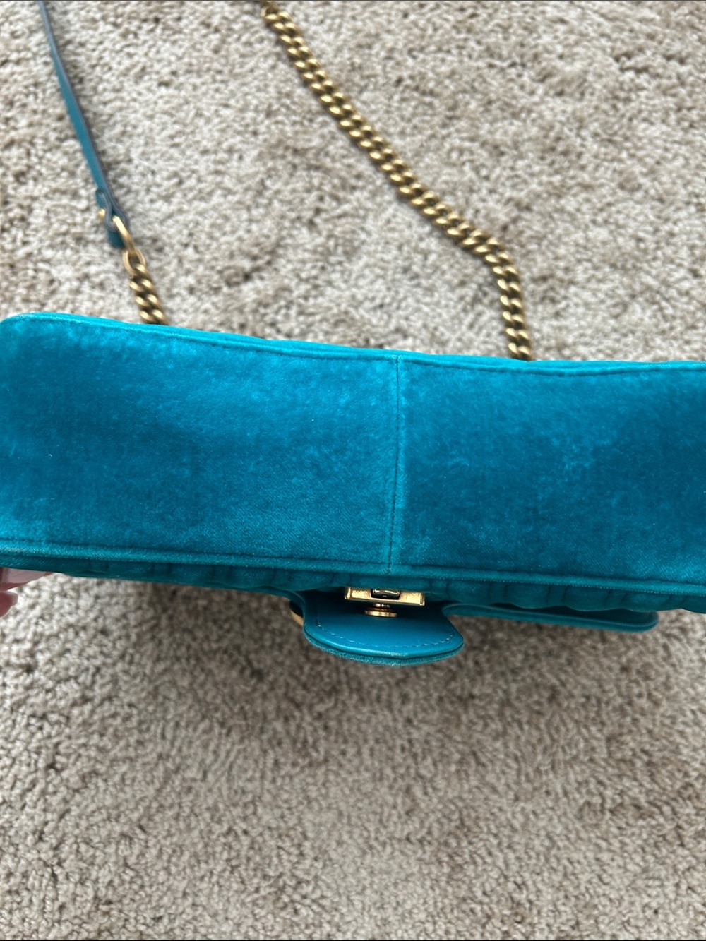 Gucci Teal Velvet Marmont Shoulder Bag with Gold Hardware - Picture 6 of 9